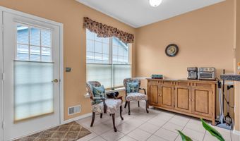143 Sylvan Lake Blvd, Bayville, NJ 08721