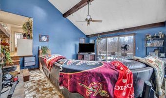 428 Canova Dr, Akron, OH 44319