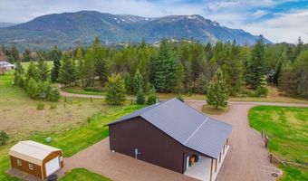 92 Bluebird Ln, Clark Fork, ID 83811