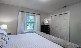 29 OLNEY Ave, North Providence, RI 02911