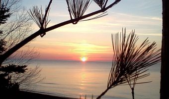 5877 Five Mile Point Rd, Allouez, MI 49805
