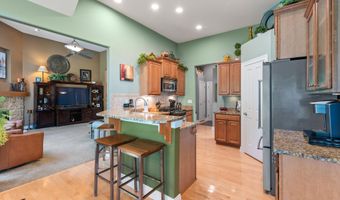 420 Cobblestone Ct, Slinger, WI 53086