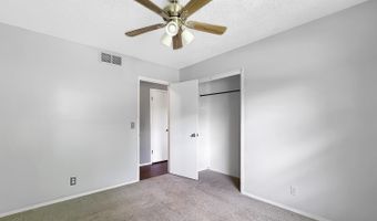 6222 Danbury St, Bel Aire, KS 67220