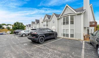 1716 Whispering Creek Dr C, Ballwin, MO 63021