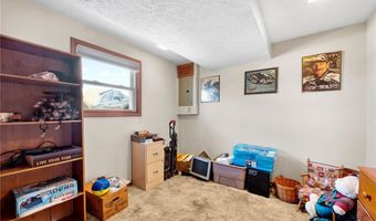 1280 Meadowview Ln, Amherst, OH 44001