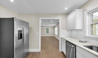 153 Cedar St, Belfast, ME 04915