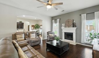 213 Wayne Dr, Aledo, TX 76008