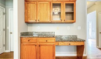 705 Redrift Ct, Alpharetta, GA 30005