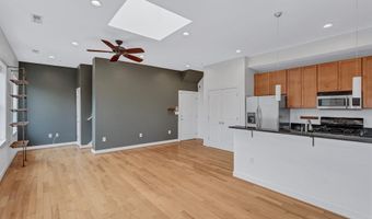 1240 4TH St NW 300, Washington, DC 20001