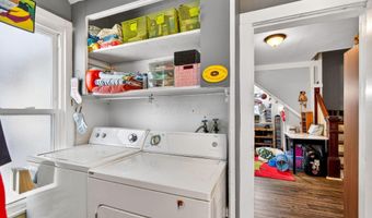 210 W State St, Athens, OH 45701