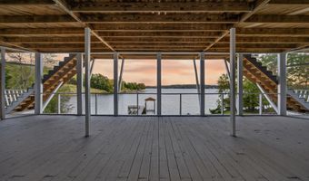 2543 Harbor View Rd, Camden, SC 29020