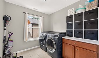 408 SUNSET Ct, Amity, OR 97101