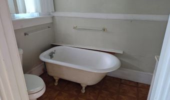 108 Church St W, Ahoskie, NC 27910