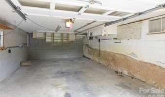 352 Cedar Ln, Arden, NC 28704