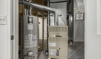 1304 N Bay Dr, Ann Arbor, MI 48103