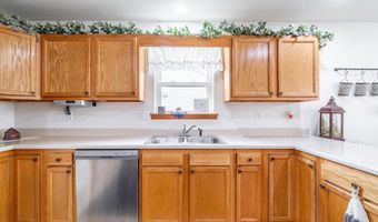 306 Riverview Dr, Albion, IN 46701