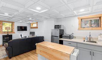 704 SUNSET Dr, Alpine, WY 83128