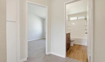 5130 N River Rd Unit B, Oceanside, CA 92057