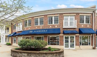 70 Great Rd B, Bedford, MA 01730