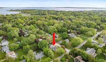 72 Ferry Ln, Barrington, RI 02806