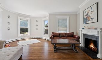 75 W Broadway, Bangor, ME 04401