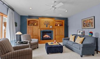 1413 27th St NW, Austin, MN 55912