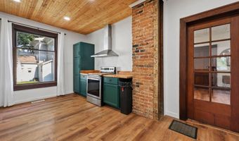 107 W High St, Ashley, OH 43003