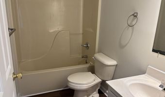 805 N Sycamore St, Aberdeen, NC 28315