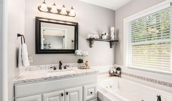 4106 Wildwood Dr, Allegan, MI 49010