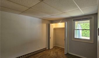 40 Kingsland Ct 2A, Charlestown, RI 02813