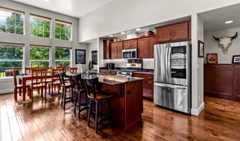 28 Crossbuck Trl, Bigfork, MT 59911