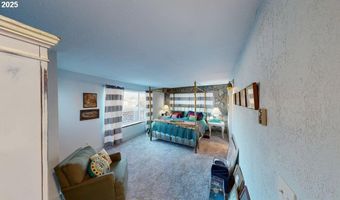 222 DEL NORTE Ln 8, Brookings, OR 97415