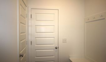 7291 Standish Ln, Avon, IN 46123