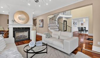 9715 SINGLETON Dr, Bethesda, MD 20817