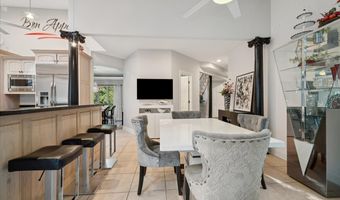 925 N River Rd, Algonquin, IL 60102