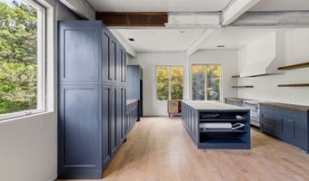 13 Windaway Rd, Bethel, CT 06801