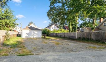 1250 Cranston St, Cranston, RI 02905