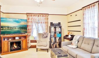 609 Oak Ln, Albert Lea, MN 56007