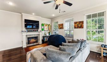 908 NE Arleta Gdns, Bentonville, AR 72712