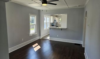 251 Main St, Middletown, NJ 07748