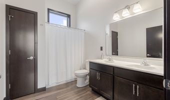 120 Twin Steeples Cir NE Unit 315, Dyersville, IA 52040