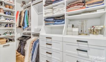 136 Ellis Ln, Arden, NC 28704