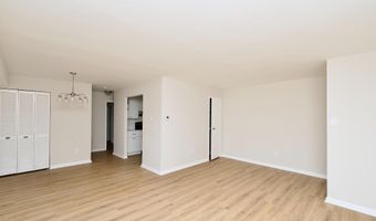 6145 EDSALL Rd 6145J, Alexandria, VA 22304