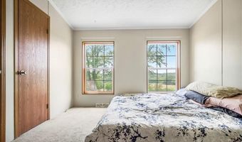 1540 N 600 Rd, Baldwin City, KS 66006