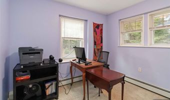 5 Fanwood Ct, West Milford, NJ 07421