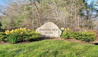 54 Balancing Rock Dr 54, Holliston, MA 01746