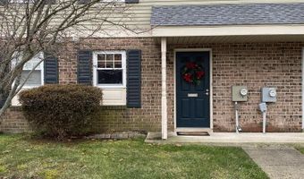 19 COVENTRY Ct, Blue Bell, PA 19422