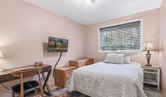 235 Meadow Dr, Ashland, OR 97520