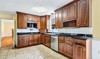14383 Country Club Dr, Ashland, VA 23005