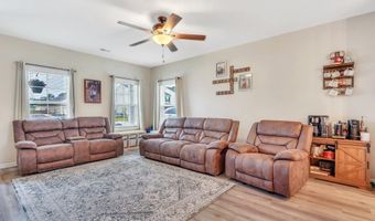 33 Chinquapin St, Beaufort, SC 29906